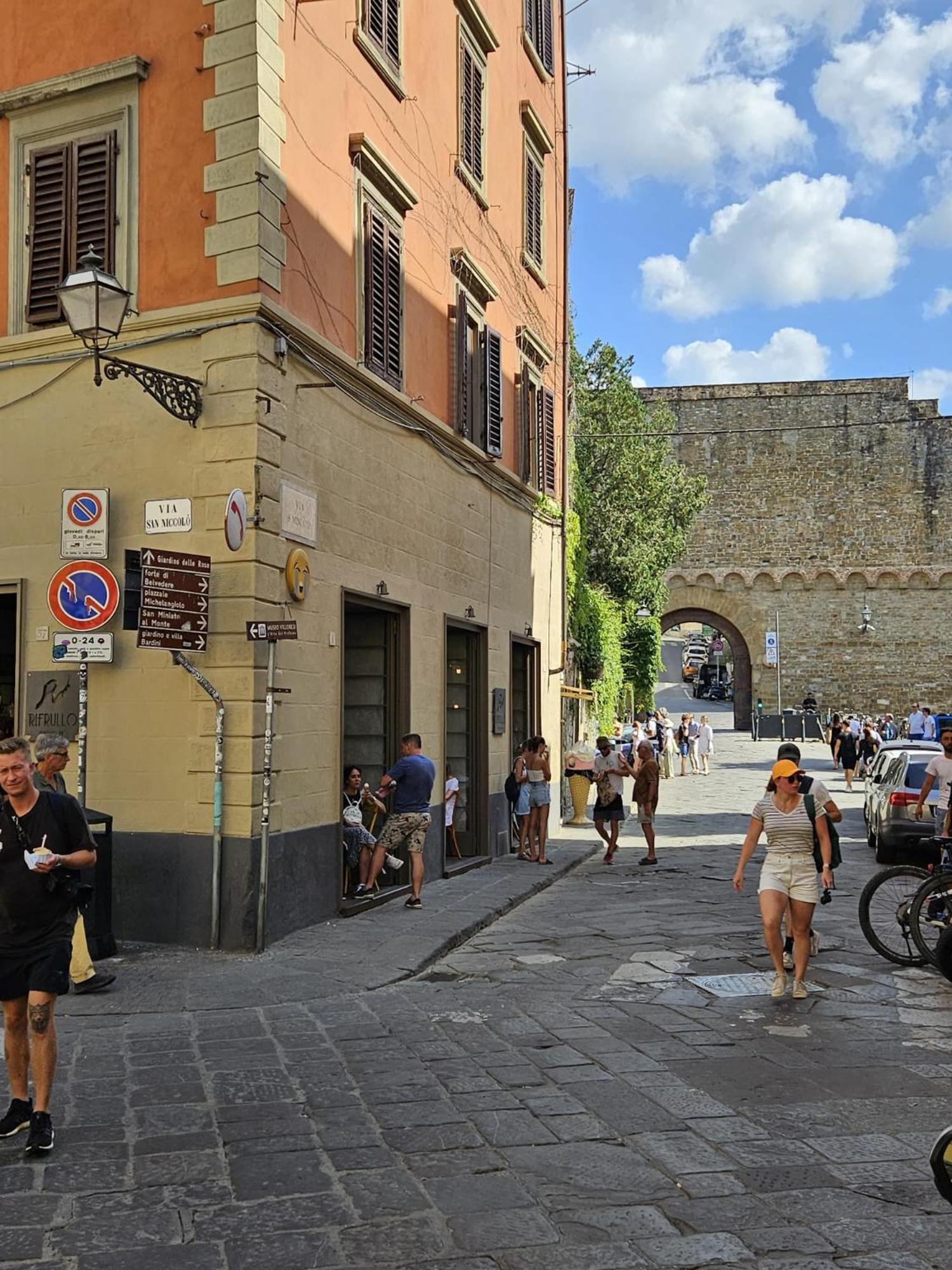 Charming House In San Niccolo Apartamento